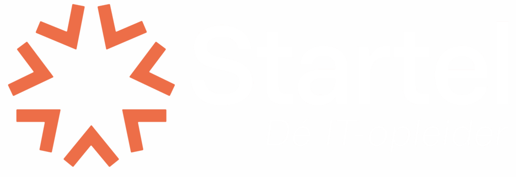 Logo van Startel met witte letters.