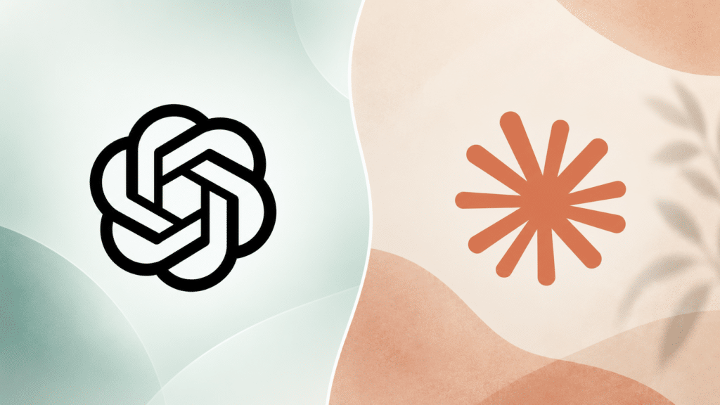 Split-screen met het ChatGPT-logo op een koele groene achtergrond en het Claude-logo op een warme beige achtergrond.